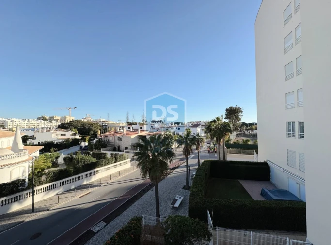 Apartamento T3 para Venda em Quarteira Foto 11