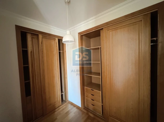 Apartamento T3 para Venda em Quarteira Foto 24