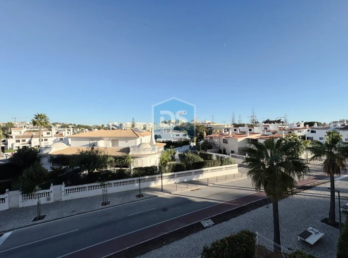 Apartamento T3 para Venda em Quarteira Foto 12