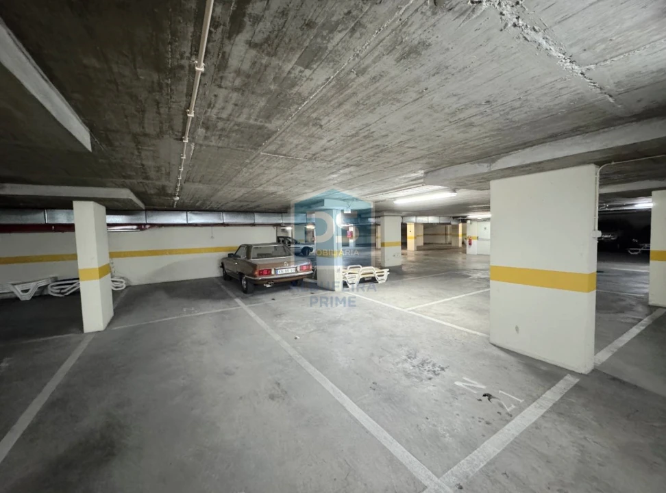 Apartamento T3 para Venda em Quarteira Foto 33