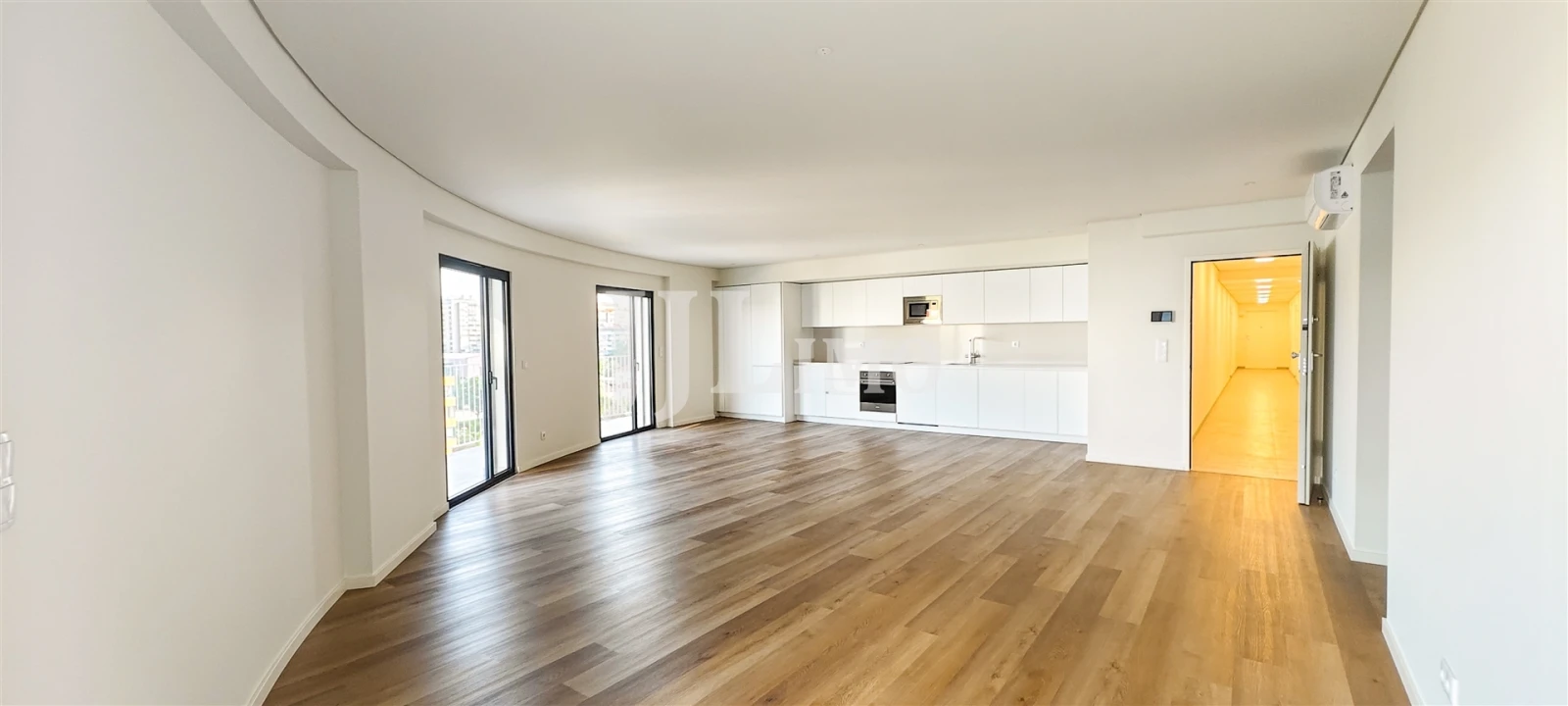 Apartamento T2 para Arrendamento em Lumiar Foto 2