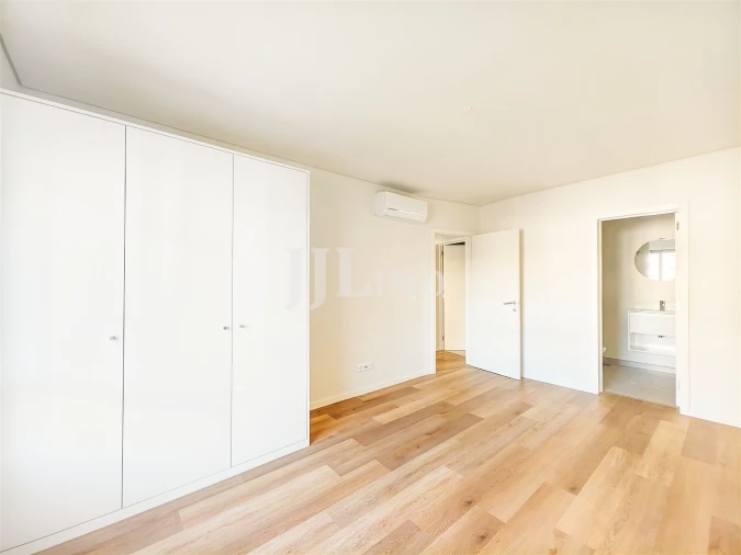 Apartamento T2 para Arrendamento em Lumiar Foto 13
