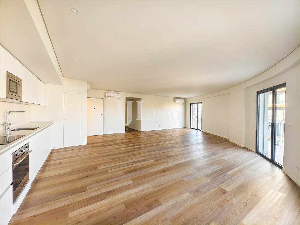 Apartamento T2 para Arrendamento em Lumiar Foto 3