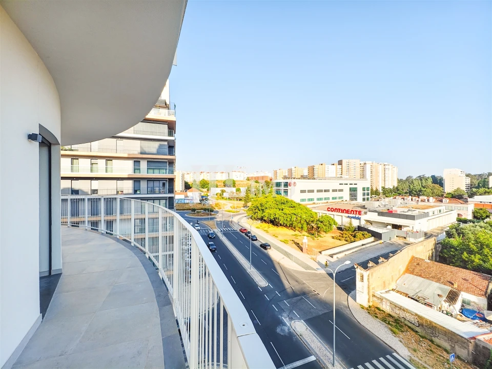 Apartamento T2 para Arrendamento em Lumiar Foto 17