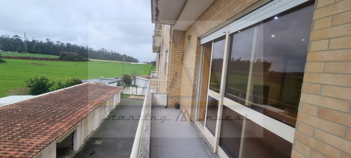 Apartamento T3 para Venda em Retorta e Tougues Foto 4