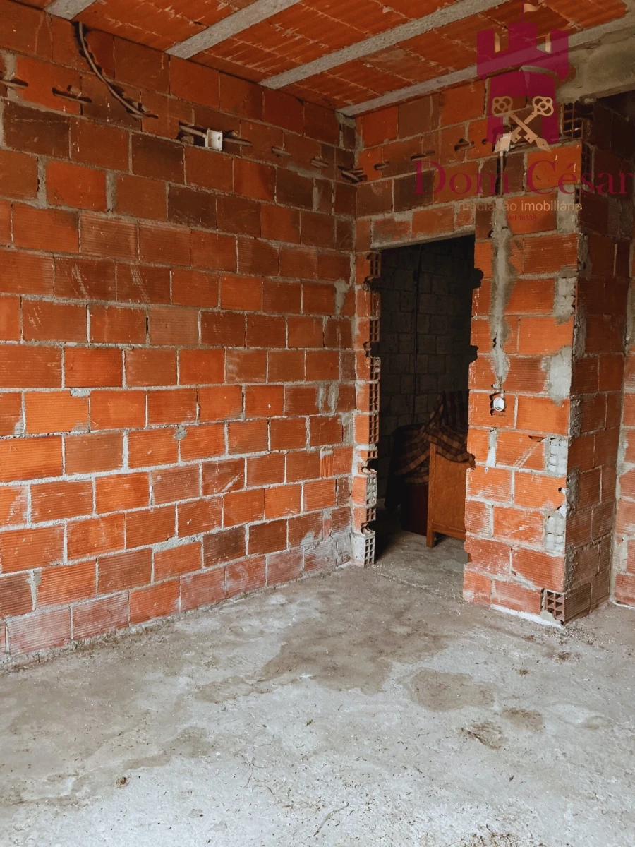 Moradia T2 para Venda em Raposa Foto 6