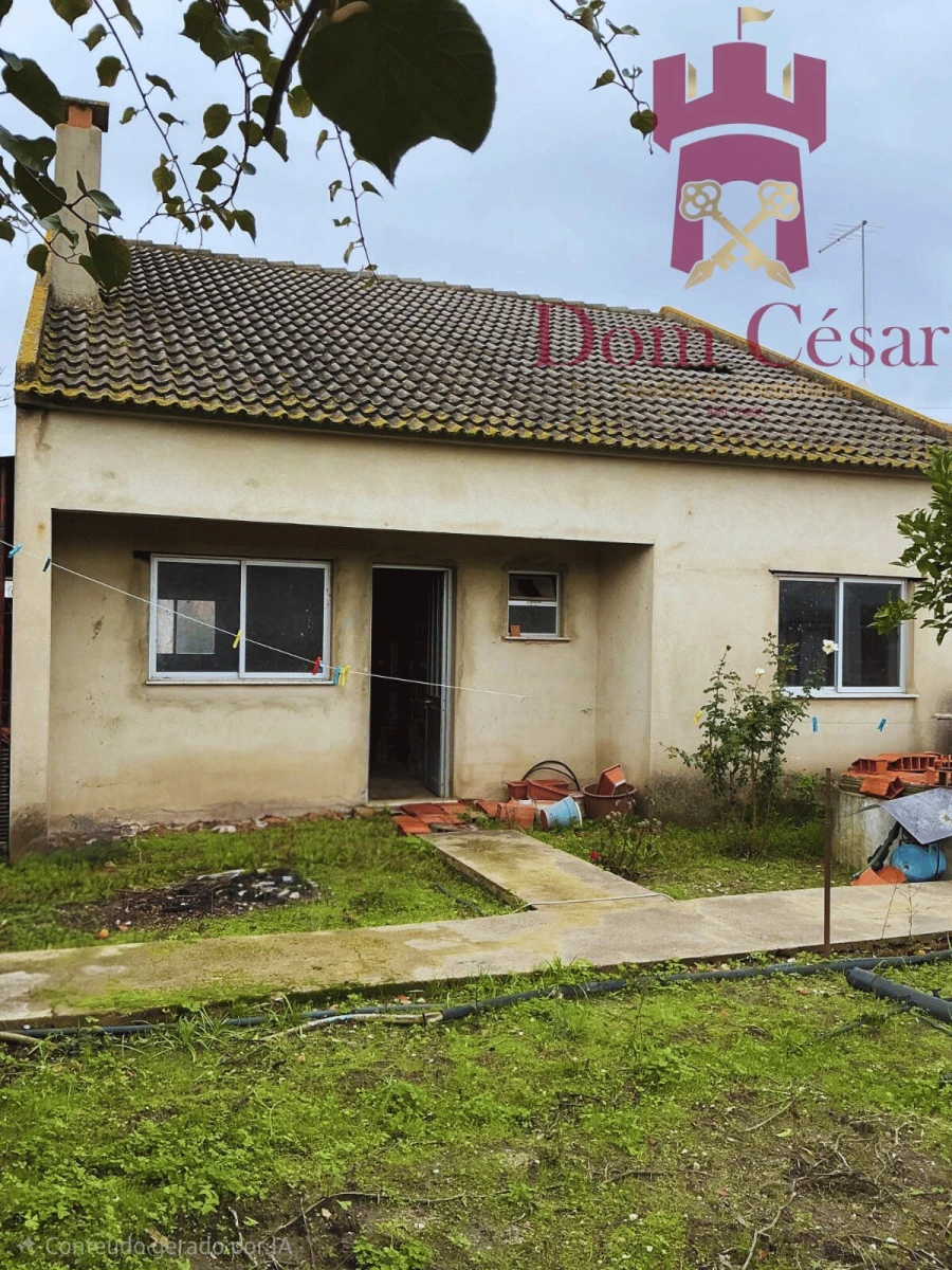 Moradia T2 para Venda em Raposa Foto 13