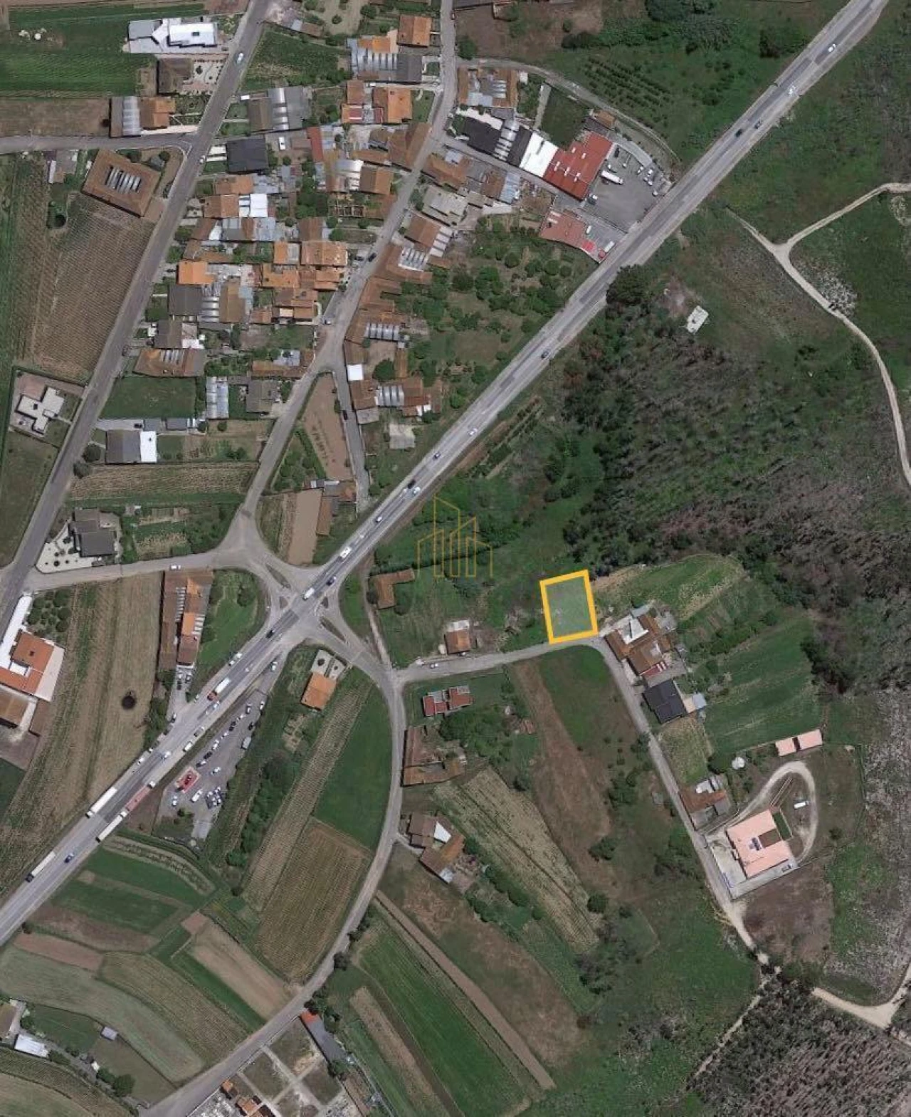 Terreno para Venda em Requeixo, Nossa Senhora de Fátima e Nariz Foto 1