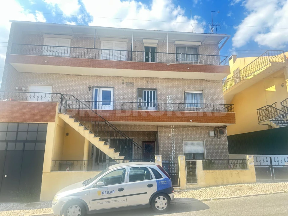 Apartamento T2 para Venda em Santa Iria de Azoia, São João da Talha e Bobadela Foto 17