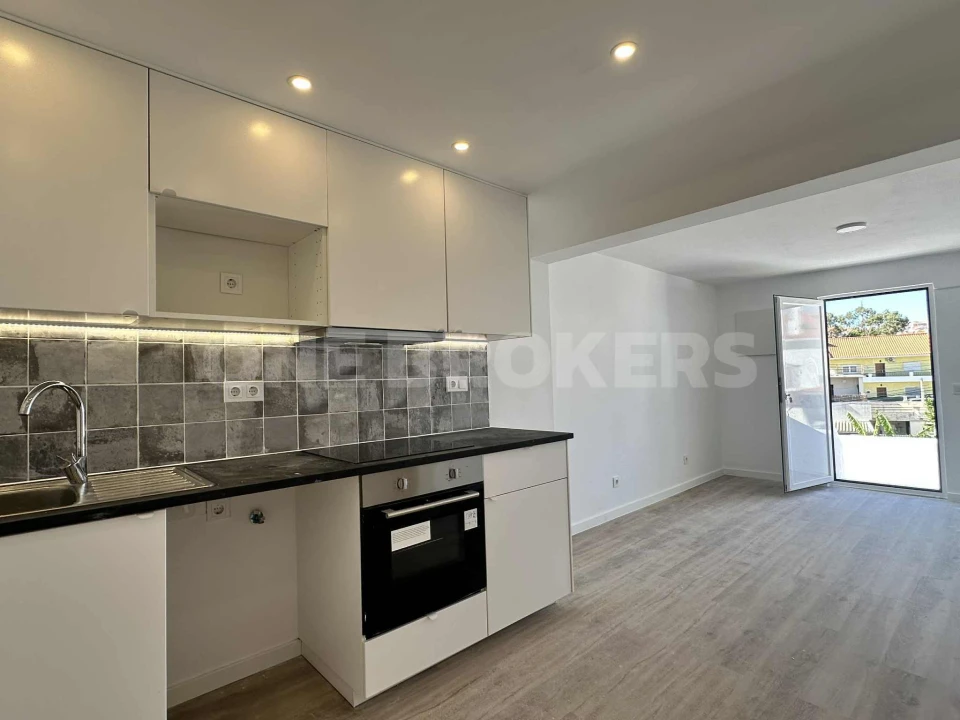 Apartamento T2 para Venda em Santa Iria de Azoia, São João da Talha e Bobadela Foto 9