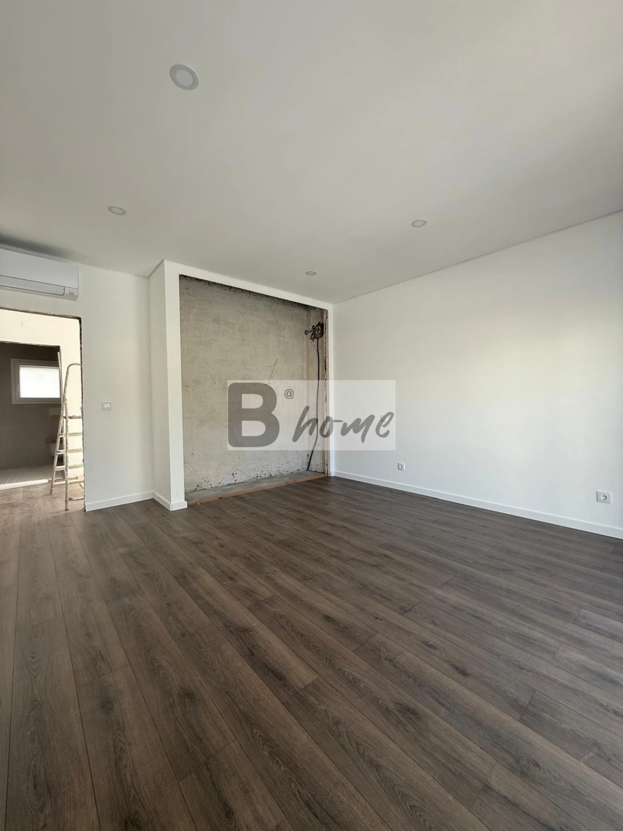 Moradia T4 para Venda em Charneca de Caparica e Sobreda Foto 11