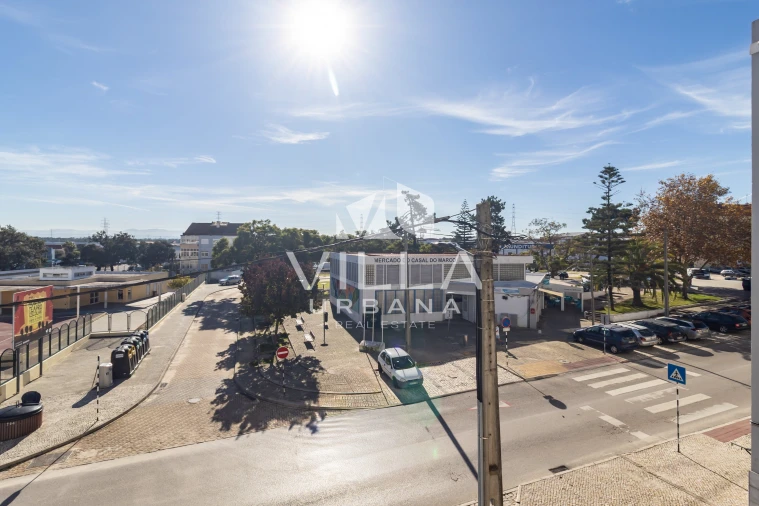 Apartamento T3 para Venda em Seixal, Arrentela e Aldeia de Paio Pires Foto 9