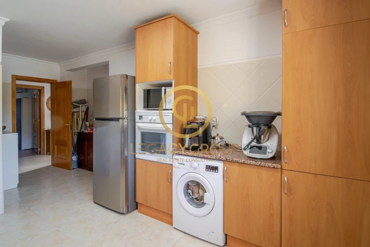 Apartamento T2 para Venda em Portimão Foto 7