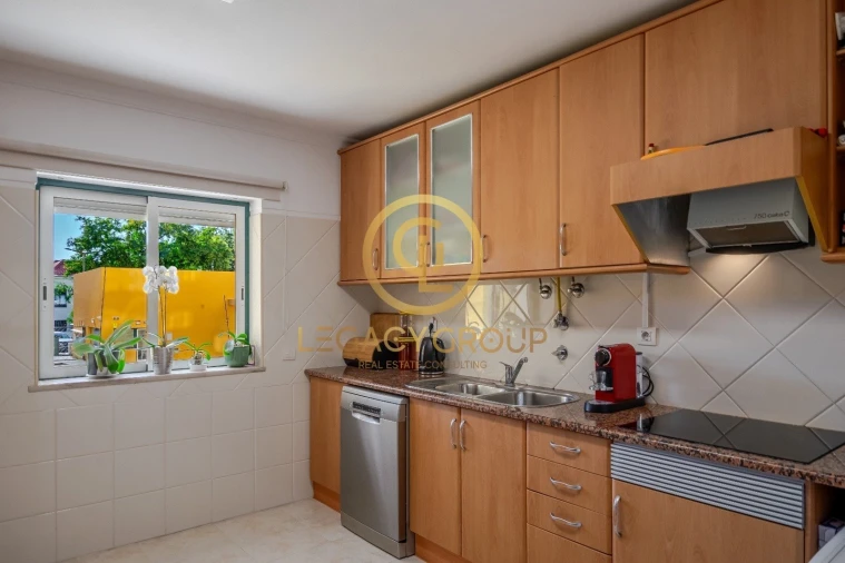 Apartamento T2 para Venda em Portimão Foto 9