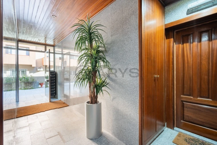 Apartamento T3 para Venda em Braga (Maximinos, Sé e Cividade) Foto 7