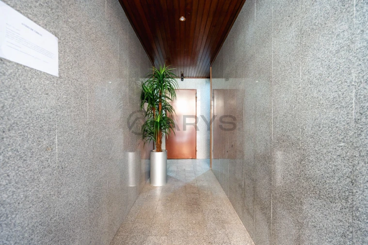 Apartamento T3 para Venda em Braga (Maximinos, Sé e Cividade) Foto 6