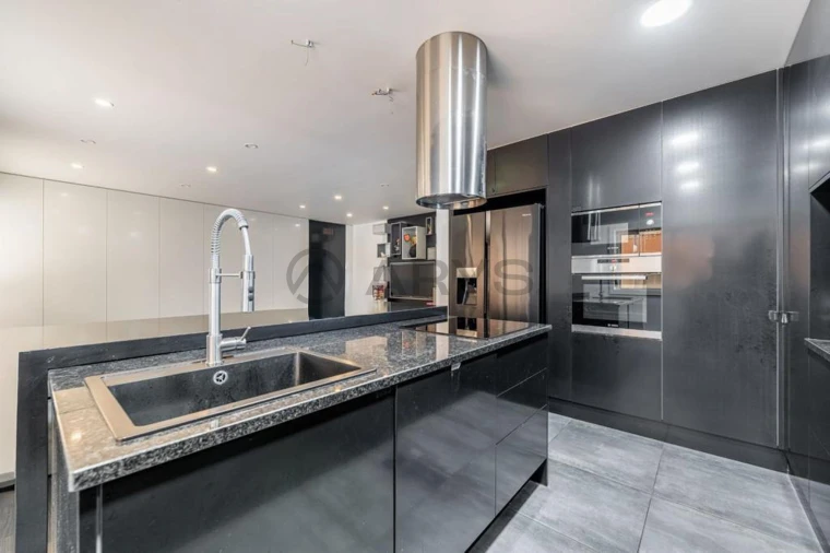 Apartamento T3 para Venda em Braga (Maximinos, Sé e Cividade) Foto 13