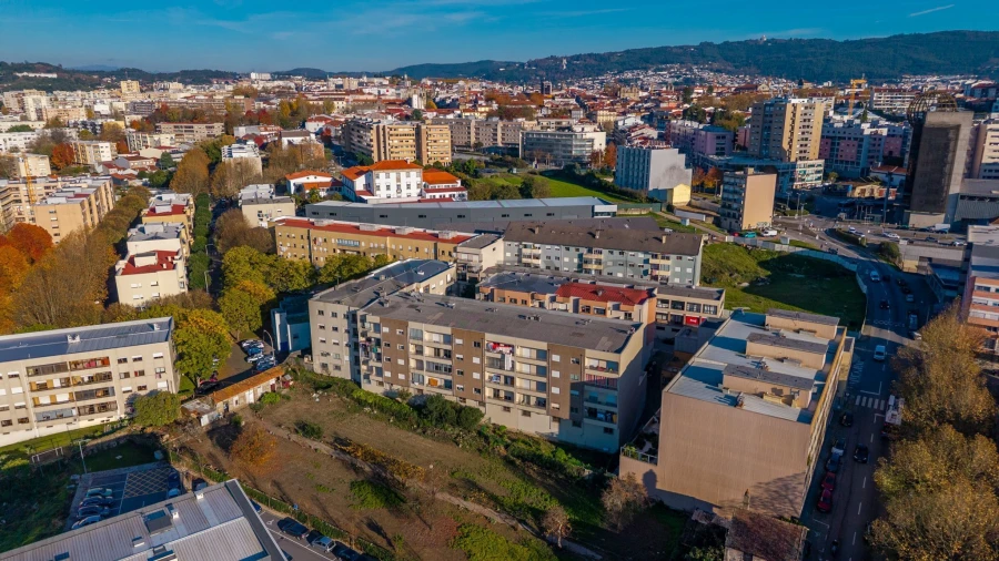 Apartamento T3 para Venda em Braga (Maximinos, Sé e Cividade) Foto 3