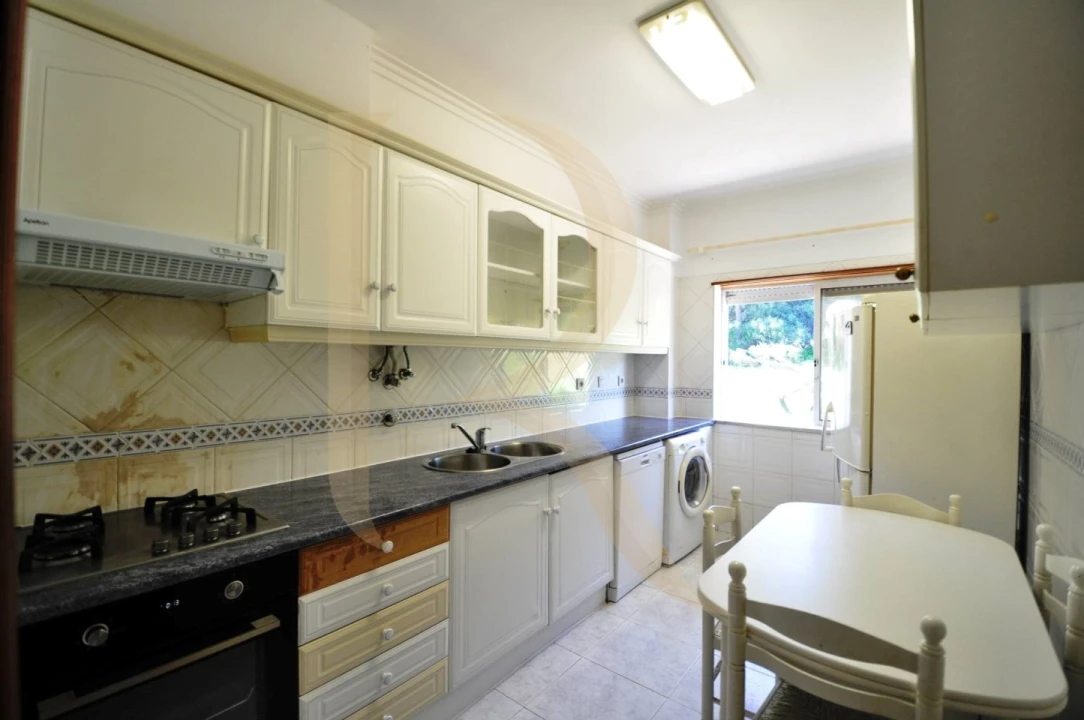 Apartamento T2 para Venda em Charneca de Caparica e Sobreda Foto 7