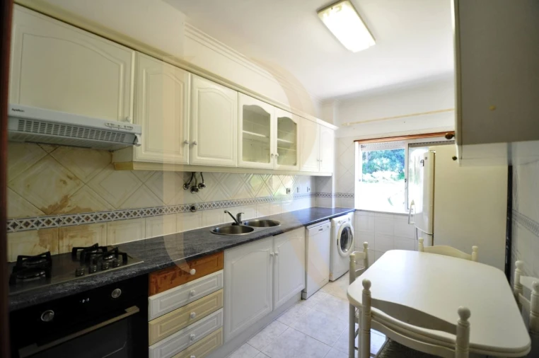 Apartamento T2 para Venda em Charneca de Caparica e Sobreda Foto 7