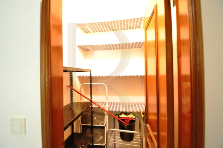 Apartamento T2 para Venda em Charneca de Caparica e Sobreda Foto 10