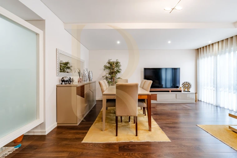 Apartamento T2 para Venda em Águas Livres Foto 2