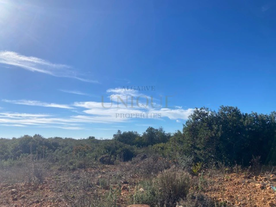 Terreno para Venda em Bensafrim e Barão de São João Foto 1