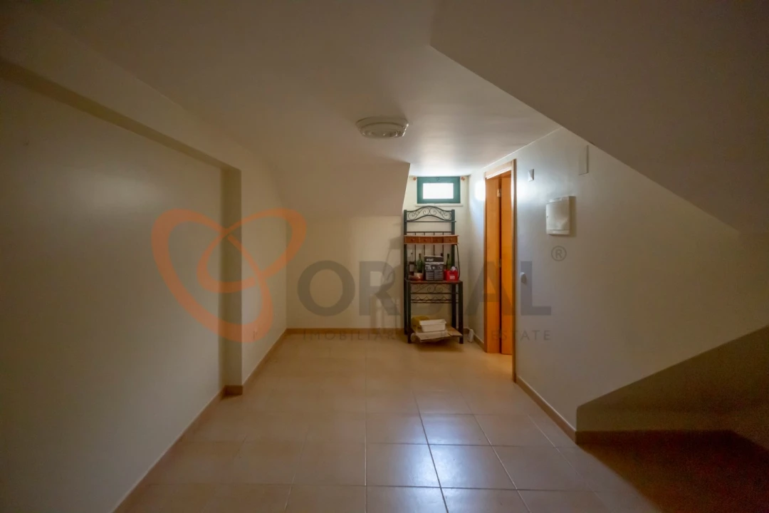 Moradia T4 para Venda em Ferreiras Foto 48