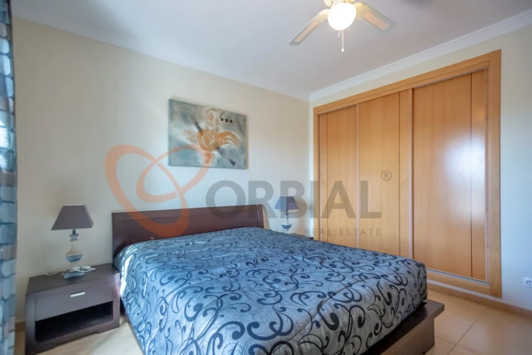 Moradia T4 para Venda em Ferreiras Foto 20