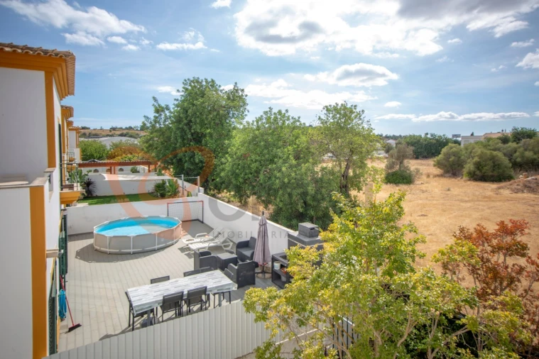 Moradia T4 para Venda em Ferreiras Foto 30