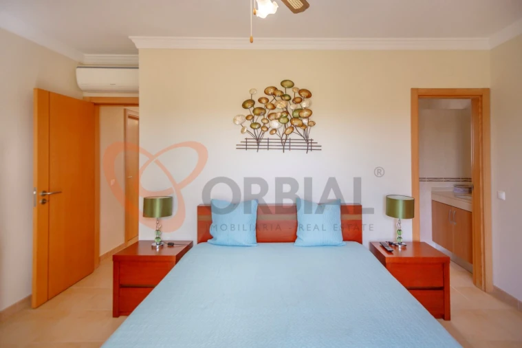 Moradia T4 para Venda em Ferreiras Foto 19