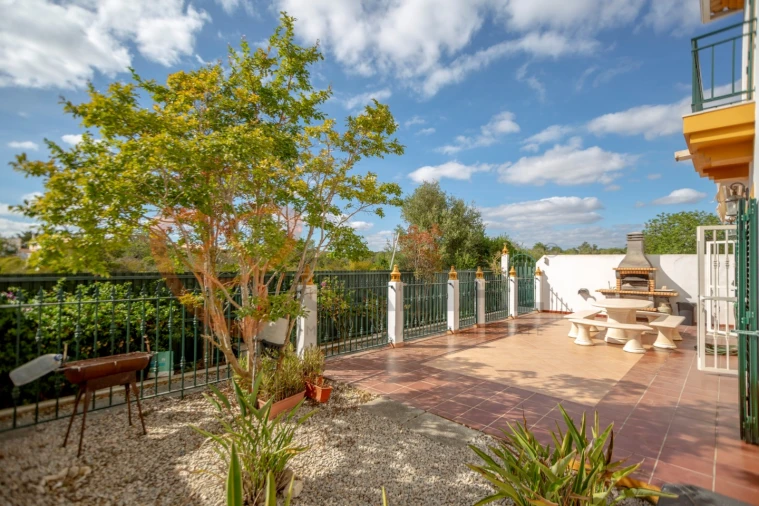 Moradia T4 para Venda em Ferreiras Foto 43