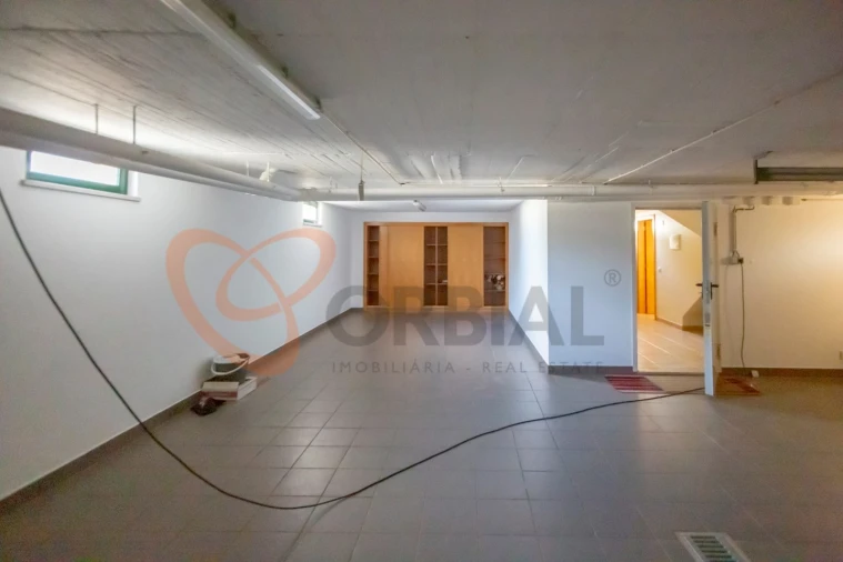 Moradia T4 para Venda em Ferreiras Foto 45