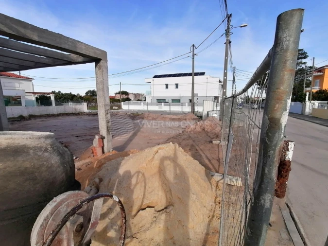 Moradia T3 para Venda em Fernao Ferro Foto 4