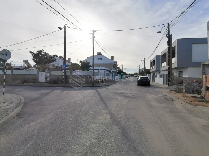 Moradia T3 para Venda em Fernao Ferro Foto 7