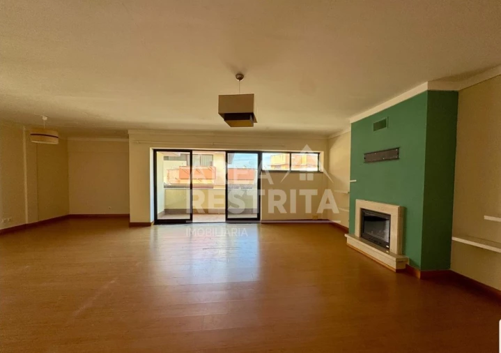 Apartamento T4 para Venda em Setubal (São Sebastião) Foto 3