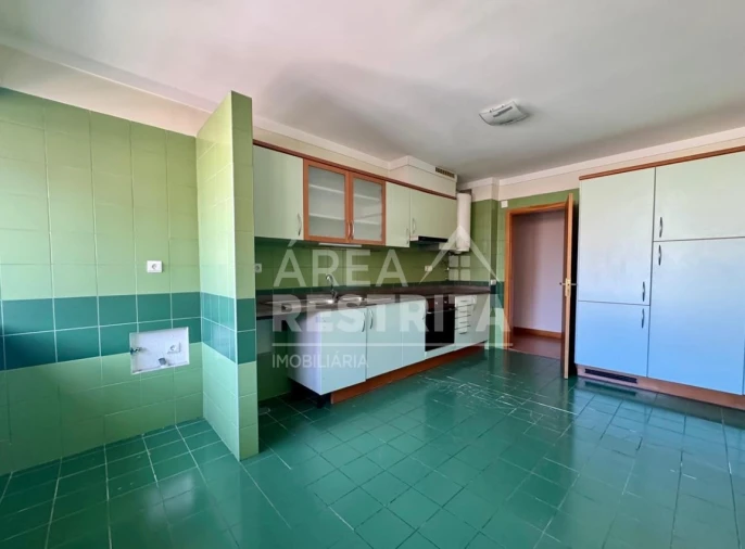 Apartamento T4 para Venda em Setubal (São Sebastião) Foto 5