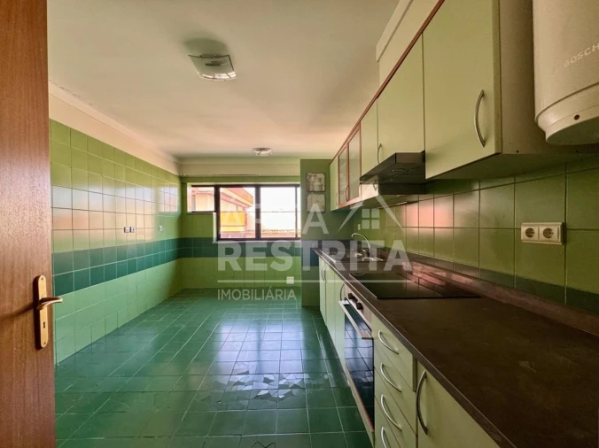 Apartamento T4 para Venda em Setubal (São Sebastião) Foto 6