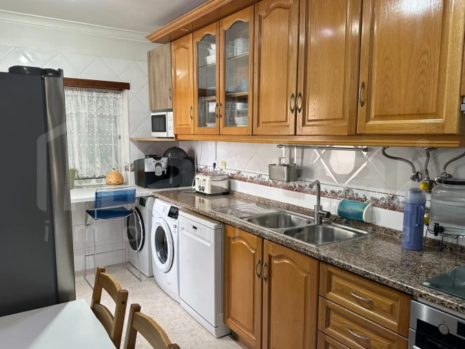 Apartamento T3 para Venda em Benavente Foto 4