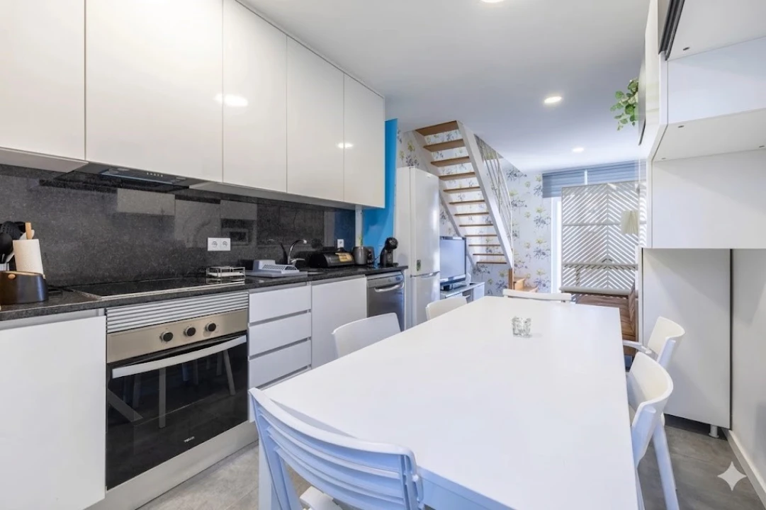 Apartamento T3 para Venda em São Martinho do Porto Foto 3