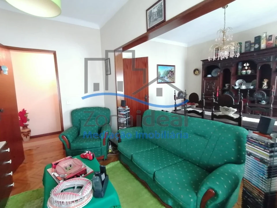 Moradia T4 para Venda em Alenquer (Santo Estêvão e Triana) Foto 5