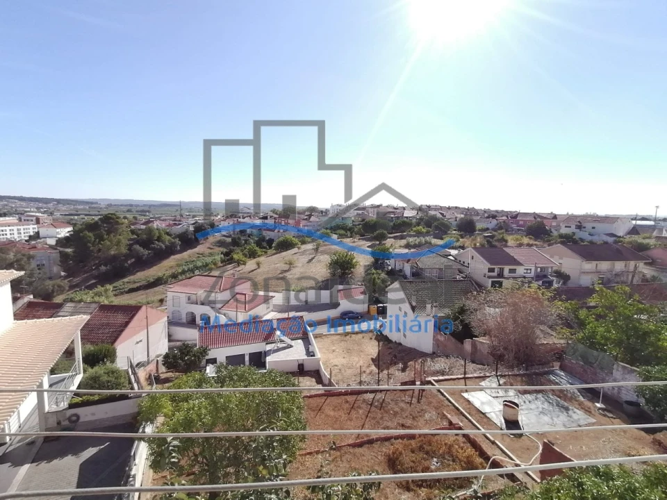 Moradia T4 para Venda em Alenquer (Santo Estêvão e Triana) Foto 35