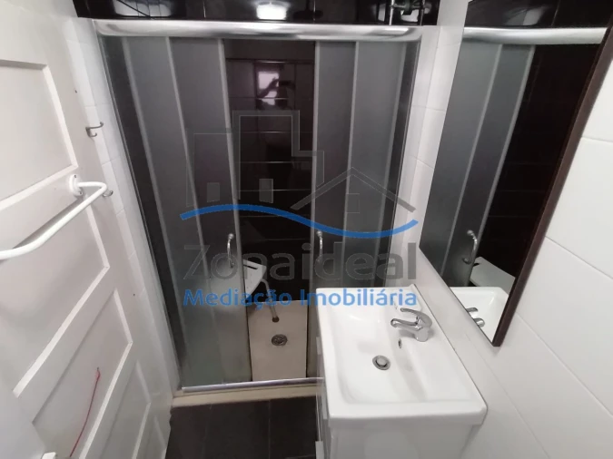 Moradia T4 para Venda em Alenquer (Santo Estêvão e Triana) Foto 25