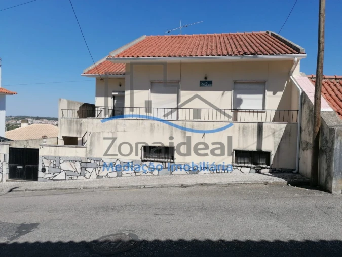 Moradia T4 para Venda em Alenquer (Santo Estêvão e Triana) Foto 44