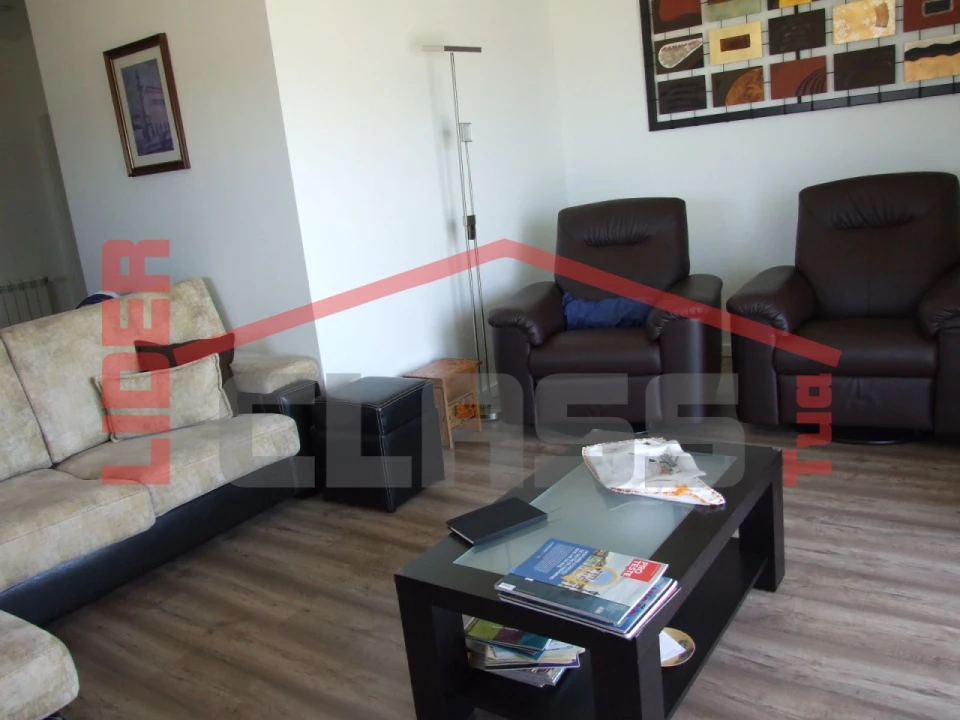 Moradia T3 para Venda em Torre de D. Chama Foto 6