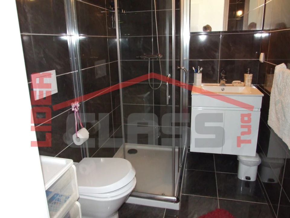 Moradia T3 para Venda em Torre de D. Chama Foto 14