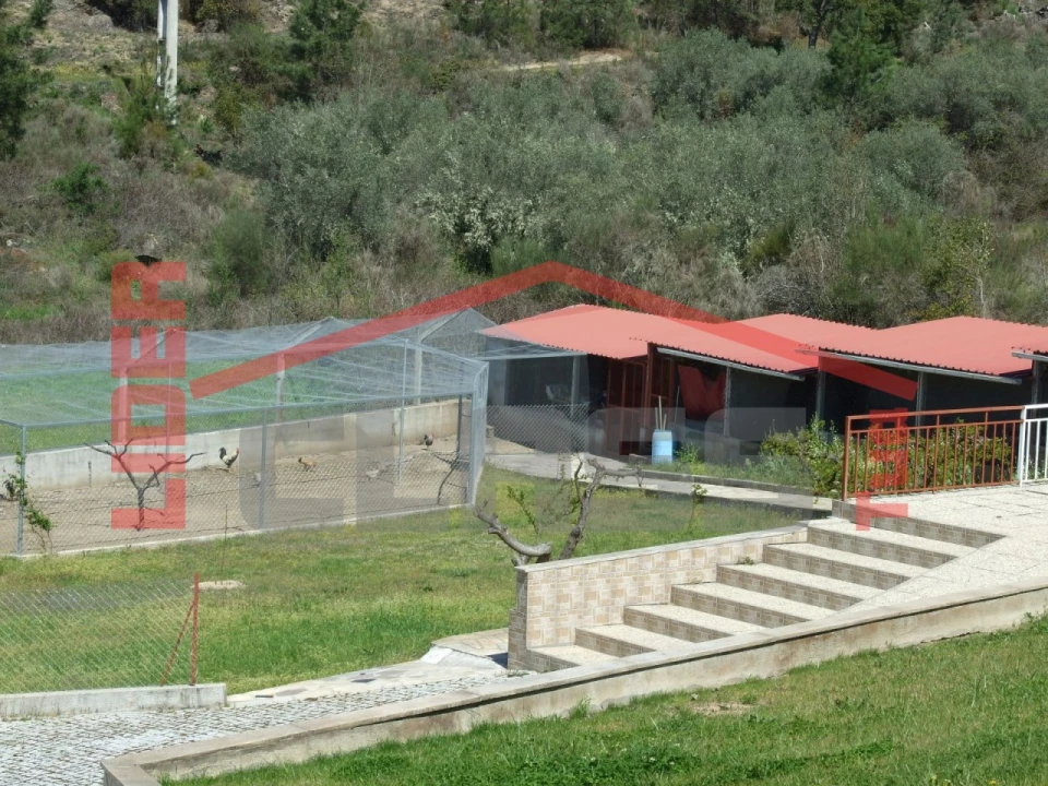 Moradia T3 para Venda em Torre de D. Chama Foto 27