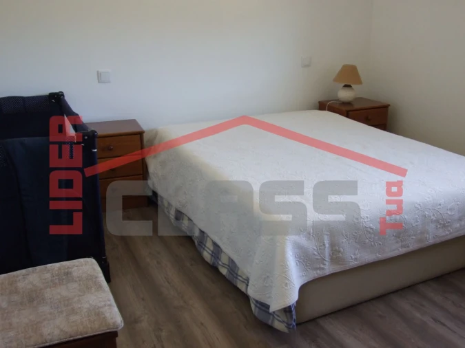 Moradia T3 para Venda em Torre de D. Chama Foto 11