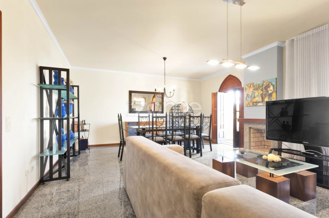 Moradia T5 para Venda em Vila Chã Foto 6