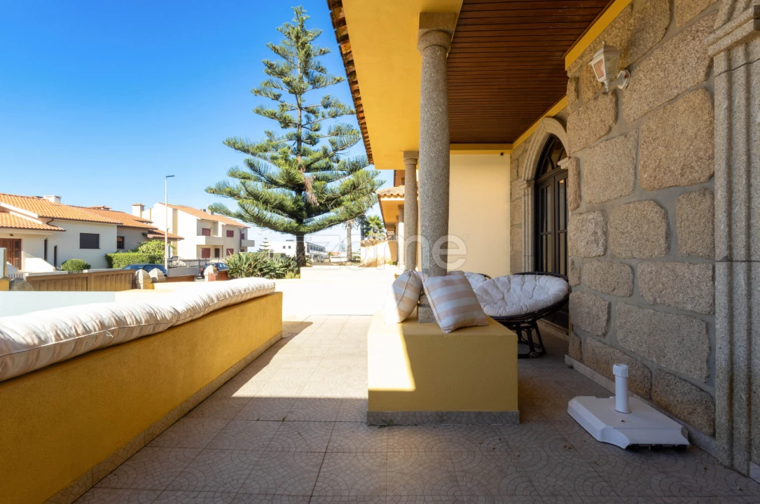 Moradia T5 para Venda em Vila Chã Foto 5